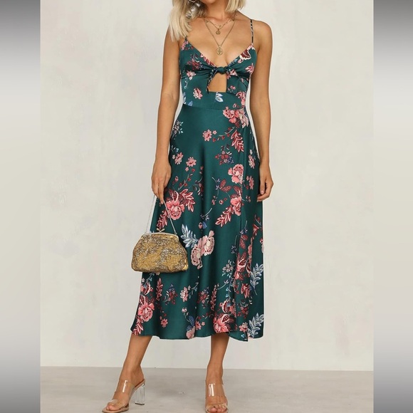 Dresses & Skirts - Emerald Green Tie On Top with Adjustable Straps